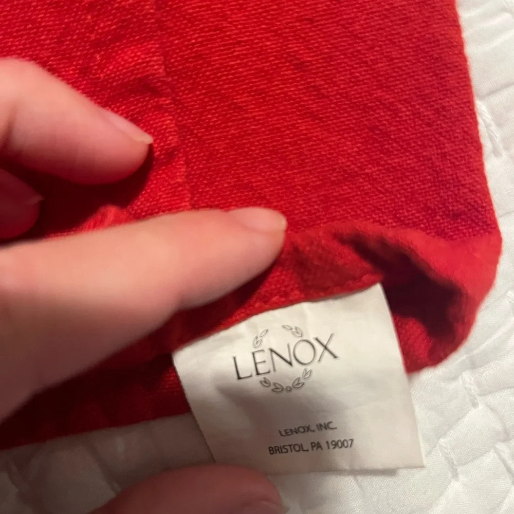 Lenox Christmas Hand Towels EUC Holiday Gingham and Snowflake